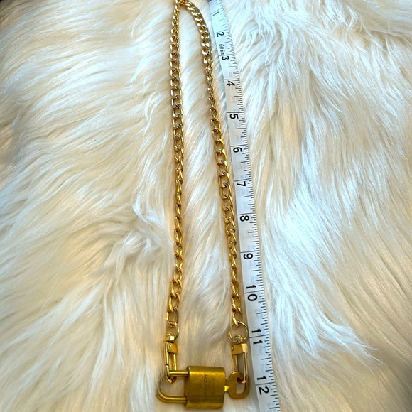 🔑LOUIS VUITTON🔑Gold Lock #318 w/Hold Unbranded Chain - Picture 8 of 14